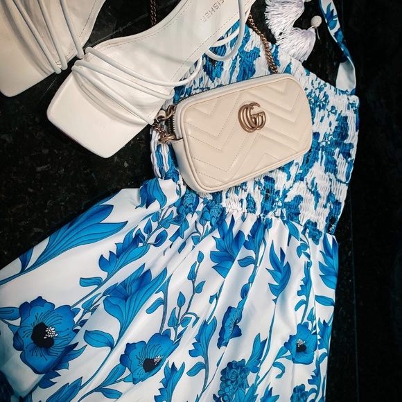 Dress - Picture 3 of 10